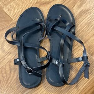 American Eagle Outfitters Women’s Black Flat Sandals with Buckle Closure (Size…